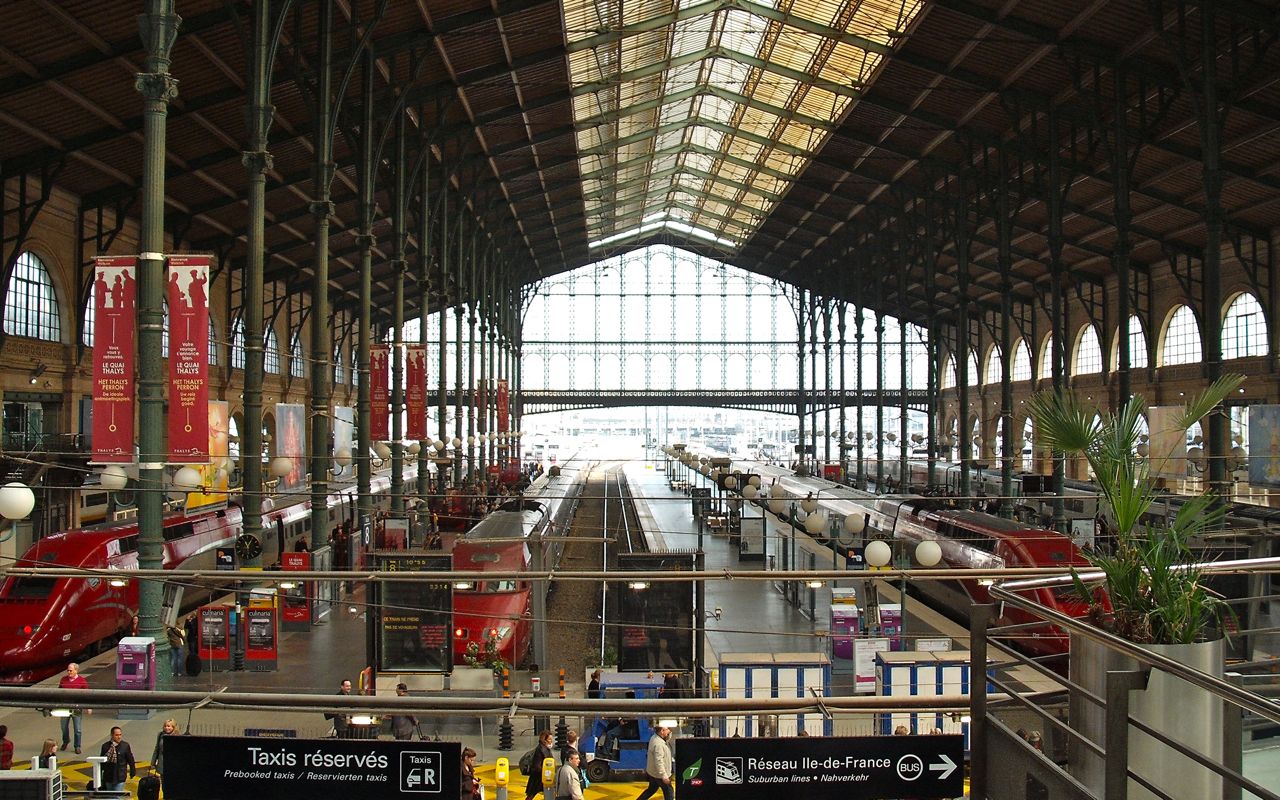 Inside Gare du Nord