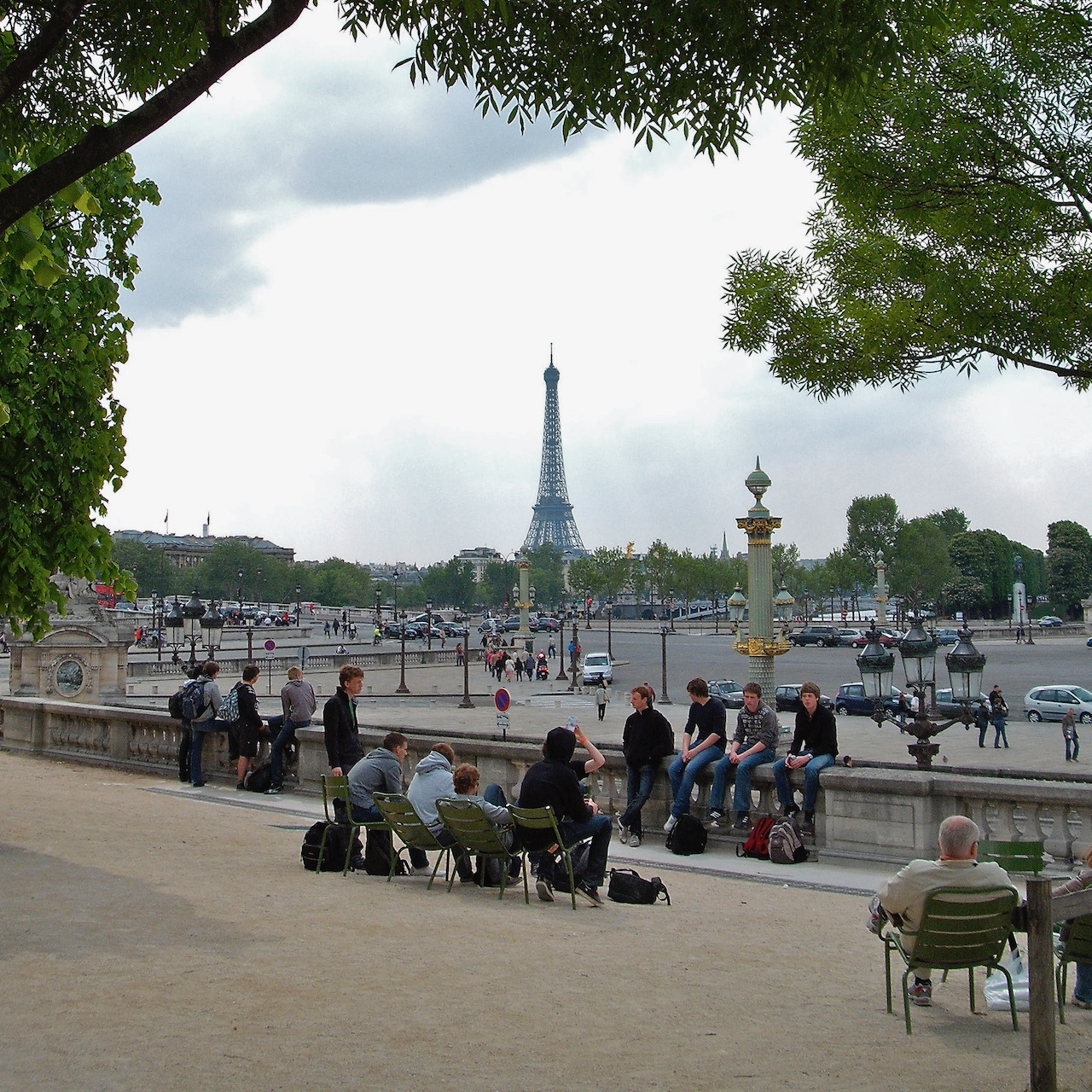 Eiffel tower from Place de la Concorde